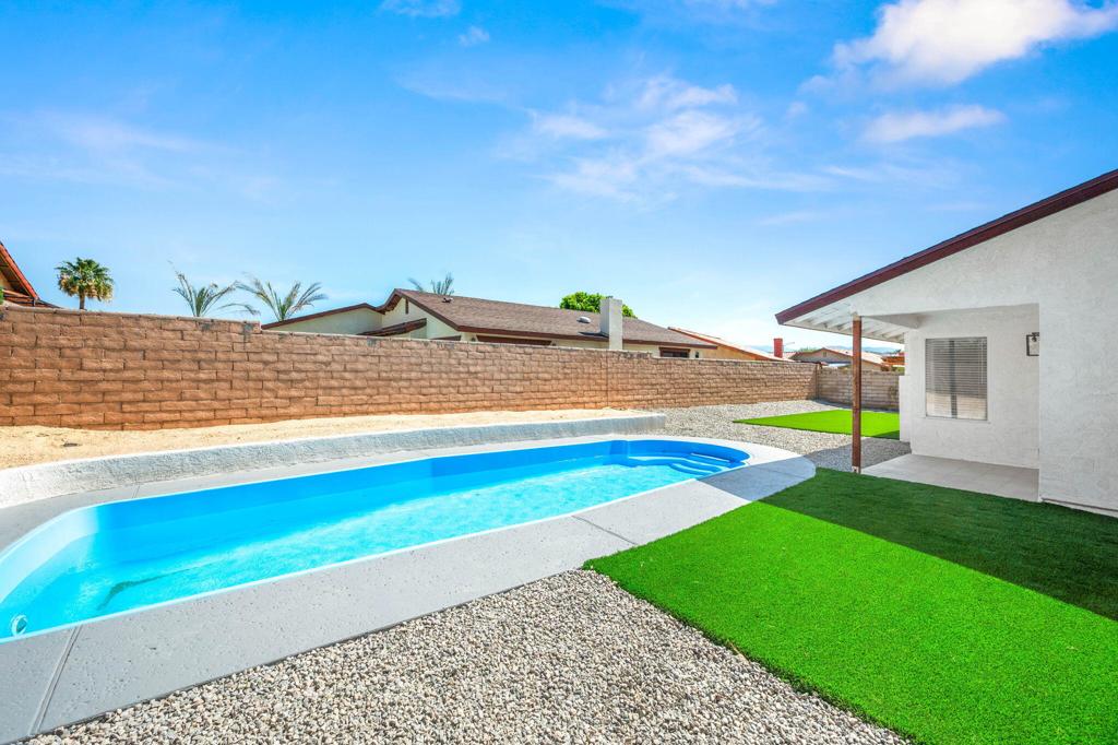 82142 W Solar Court Property Photo 39