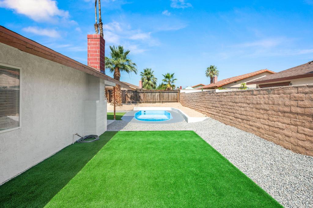82142 W Solar Court Property Photo 43