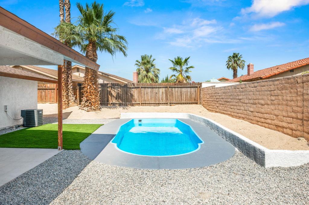 82142 W Solar Court Property Photo 44