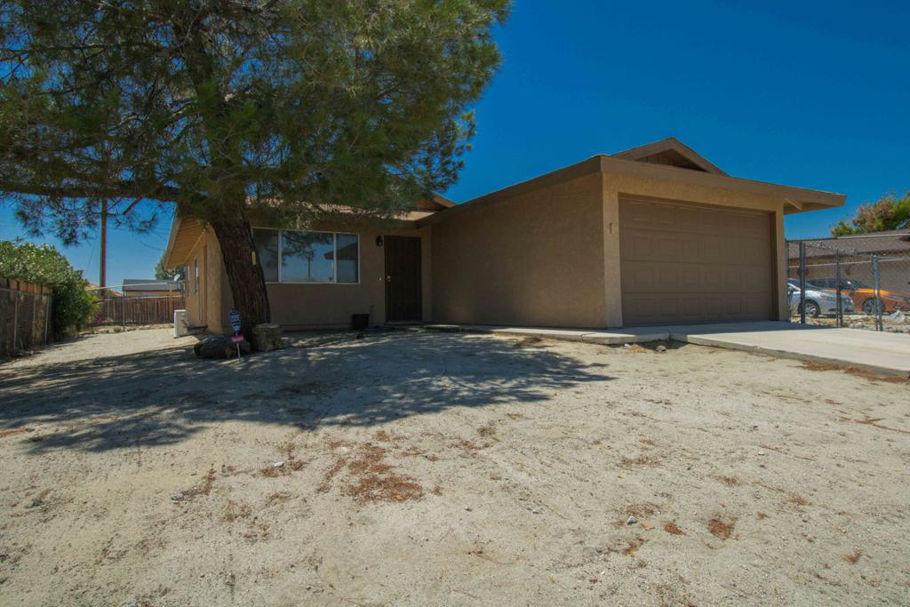 16195 Via Vista Property Photo 6