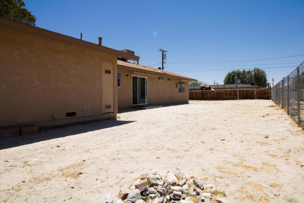 16195 Via Vista Property Photo 23