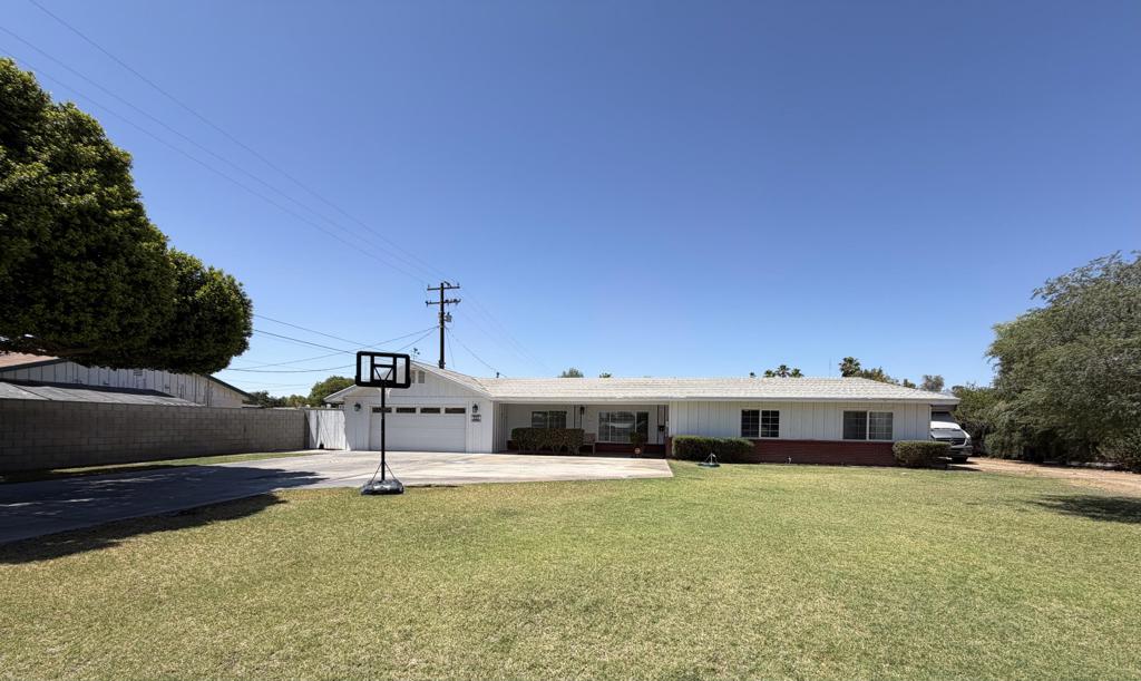 325 E Chanslor Way Property Photo 2