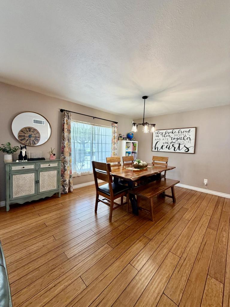 325 E Chanslor Way Property Photo 6