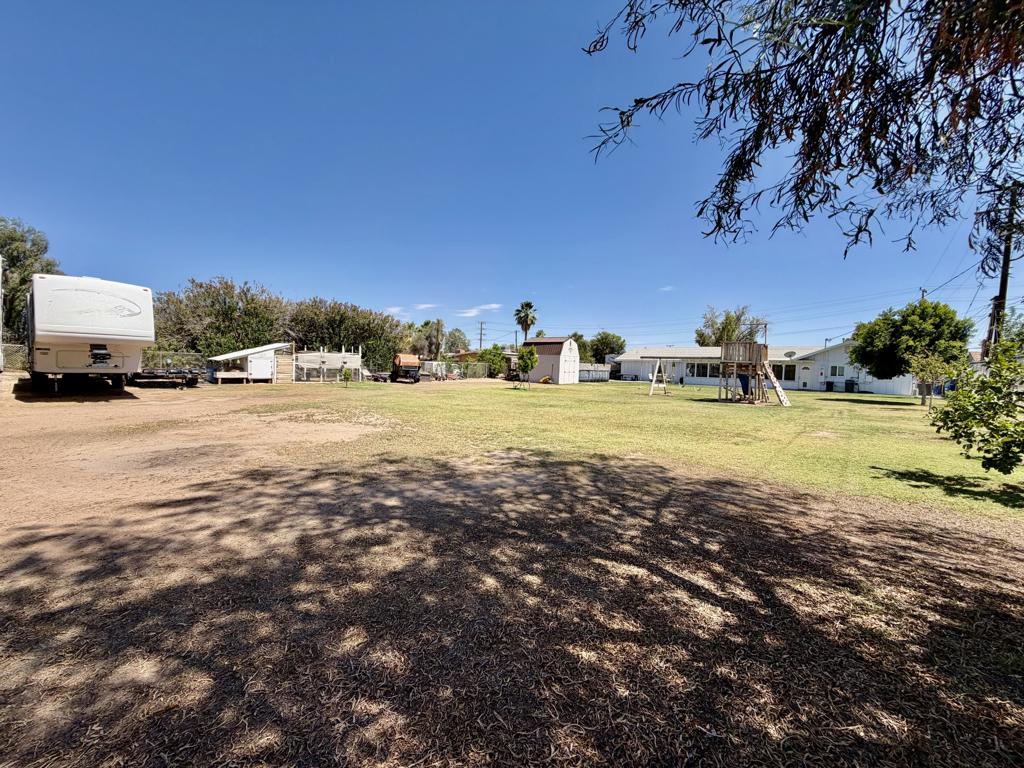 325 E Chanslor Way Property Photo 37