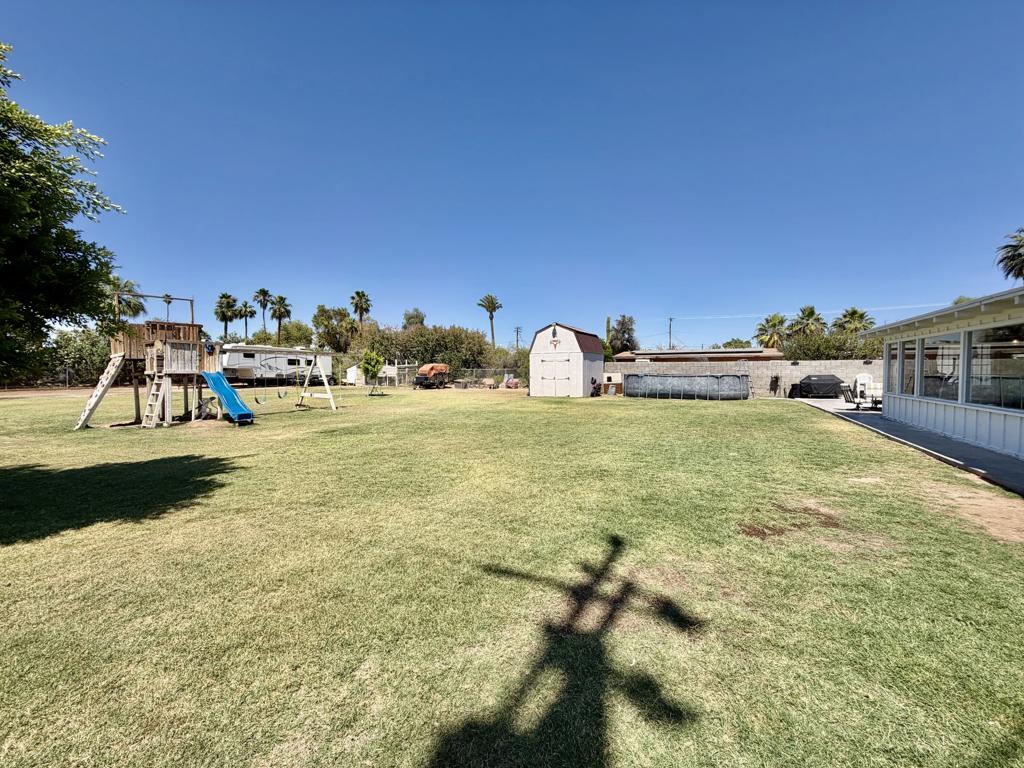 325 E Chanslor Way Property Photo 40
