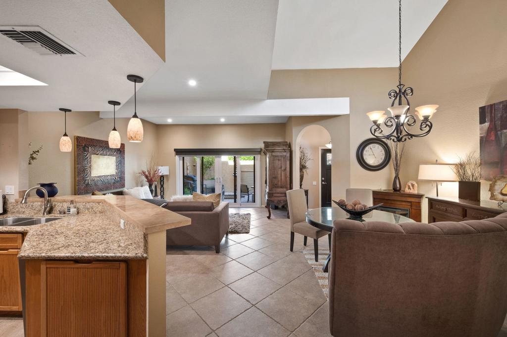 73421 Foxtail Lane Property Photo 15
