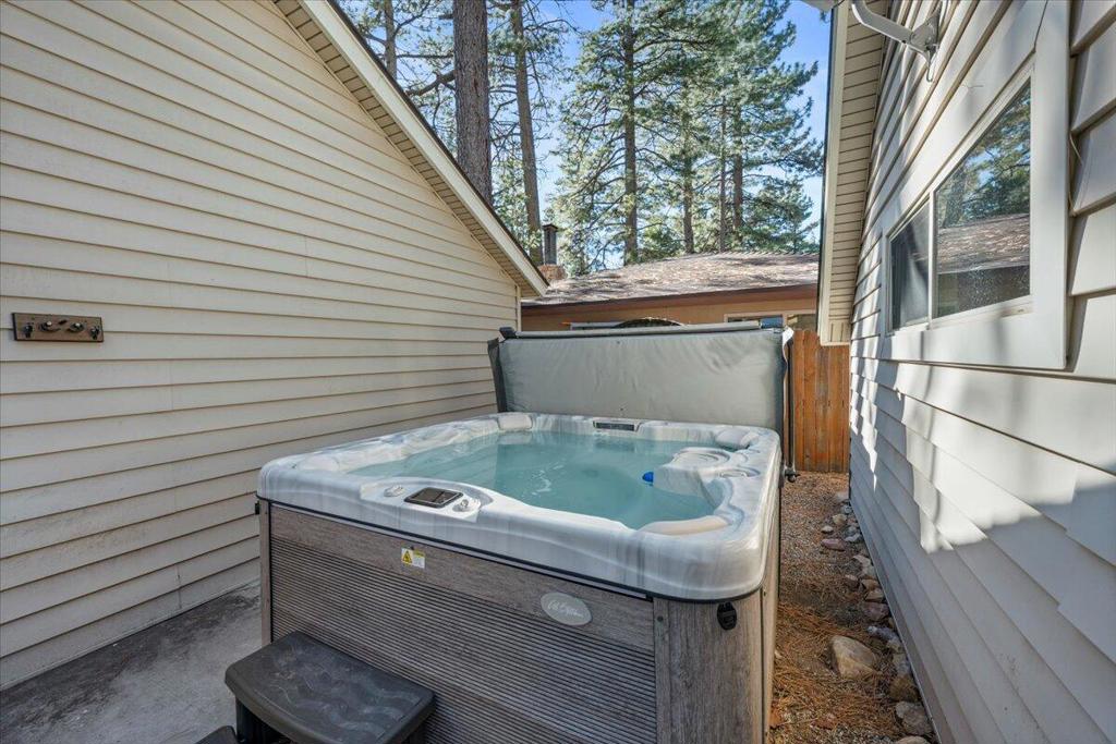39187 N Bay Drive Property Photo 32