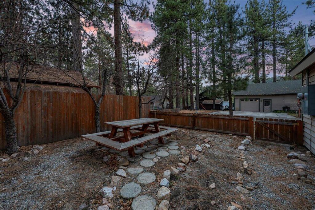 39187 N Bay Drive Property Photo 43