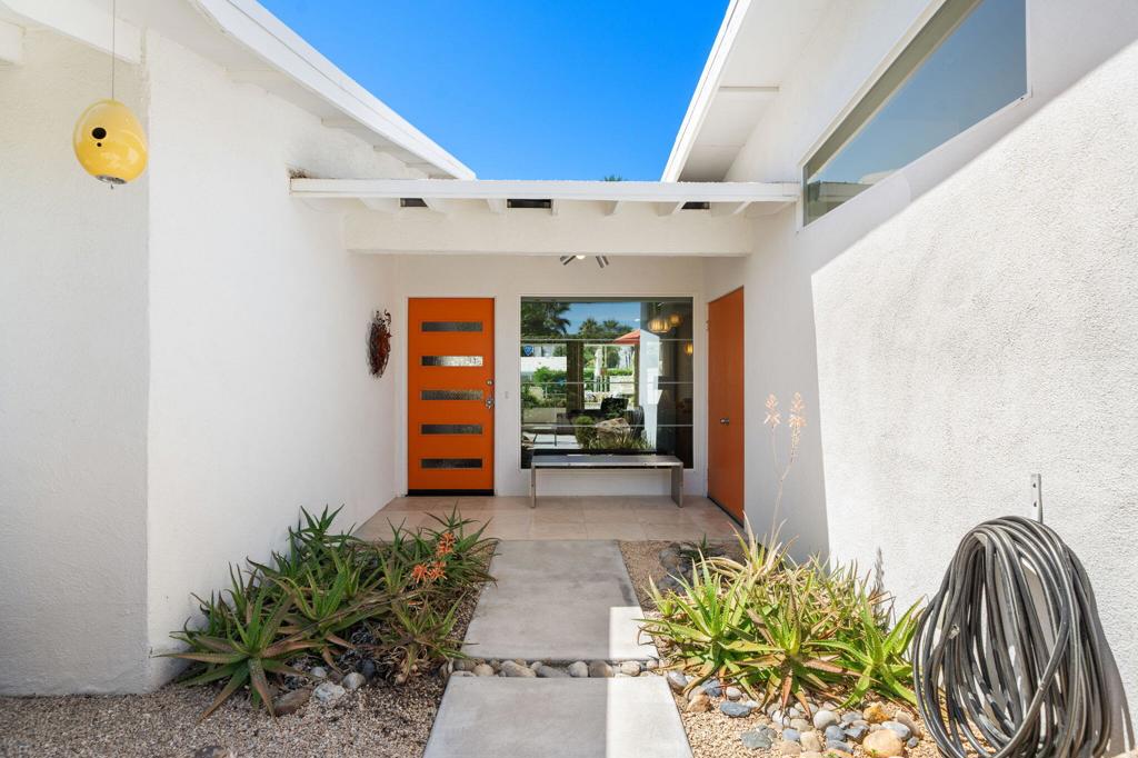 70435 Sunny Lane Property Photo 6