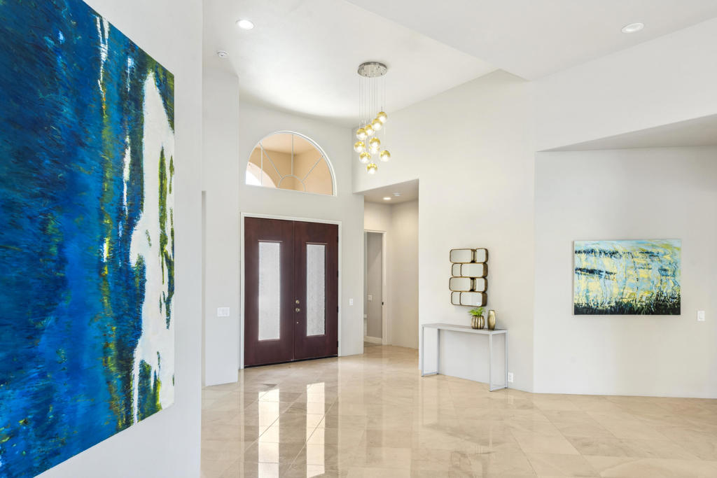 79015 Via San Clara Property Photo 3