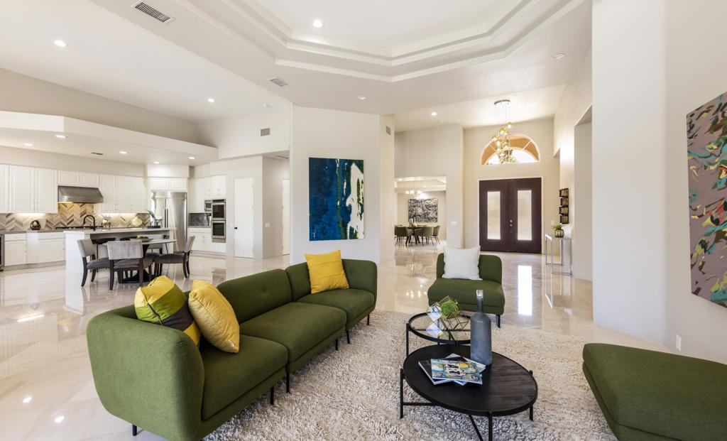79015 Via San Clara Property Photo 6