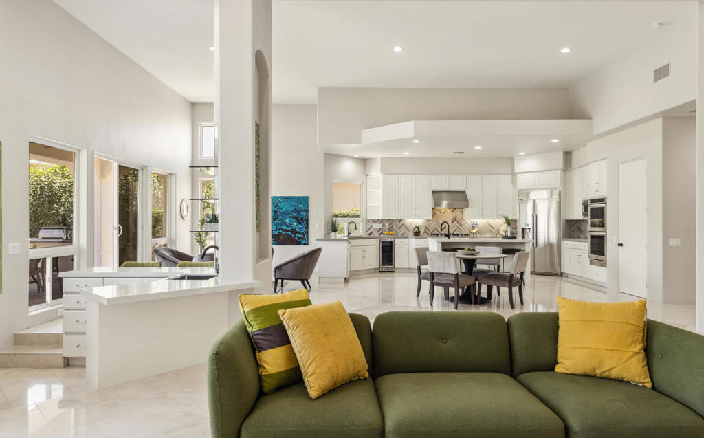 79015 Via San Clara Property Photo 7