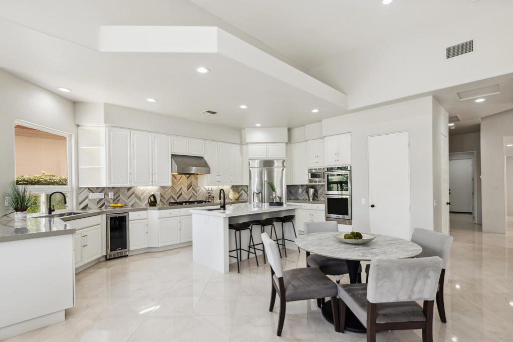 79015 Via San Clara Property Photo 11