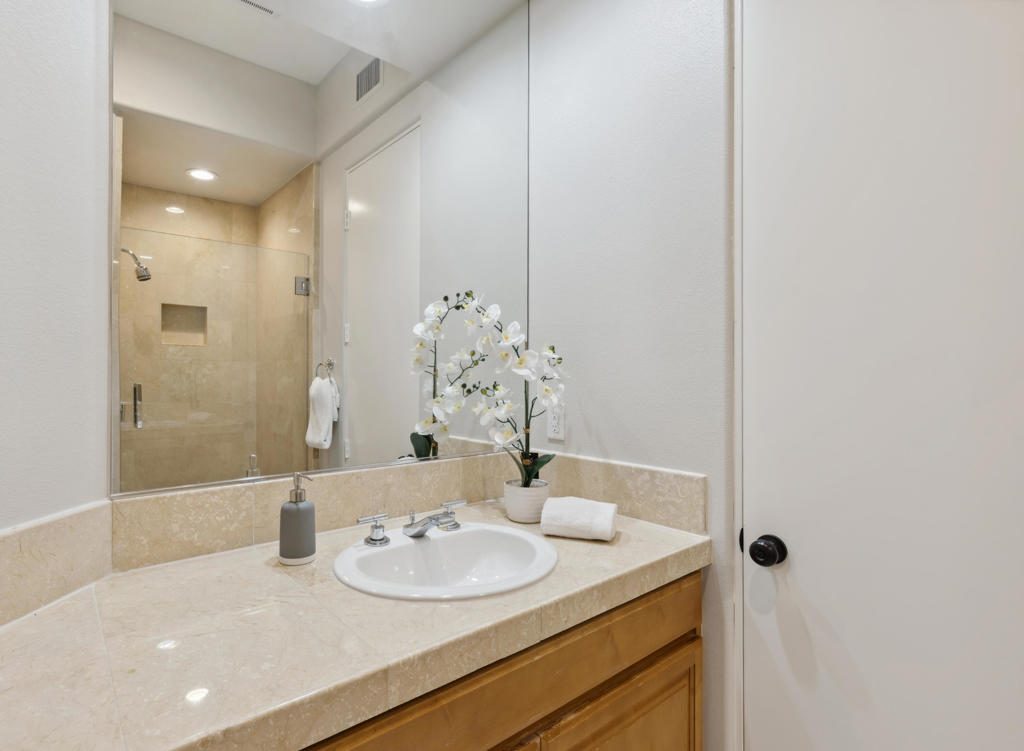 79015 Via San Clara Property Photo 34