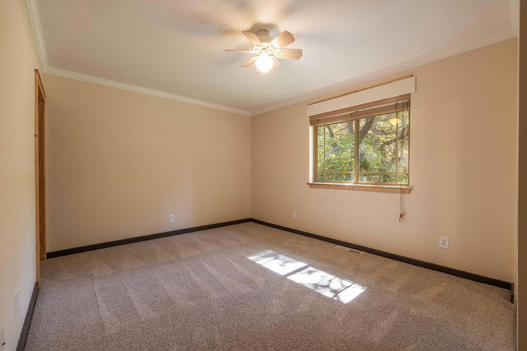 661 Cedar Glen Drive Property Photo 34