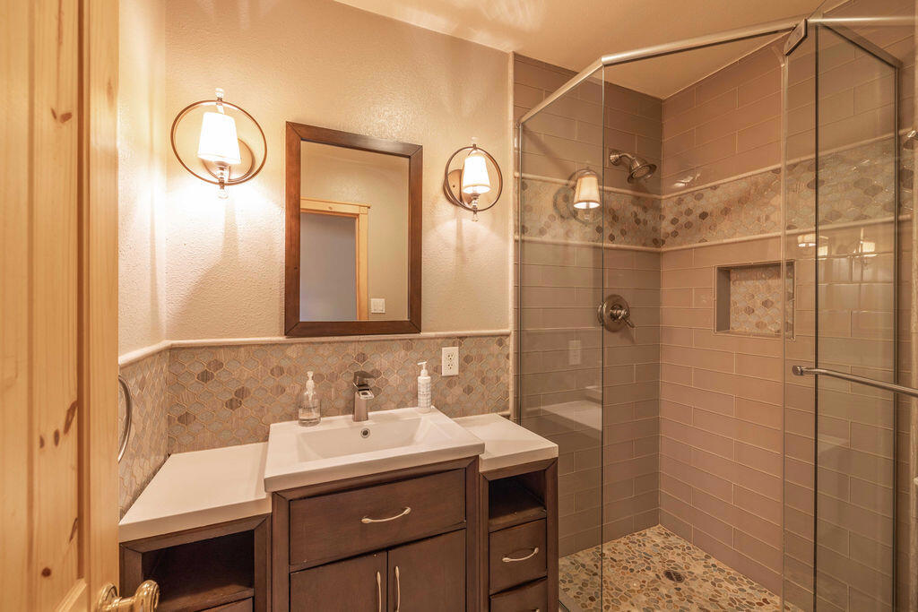 661 Cedar Glen Drive Property Photo 41