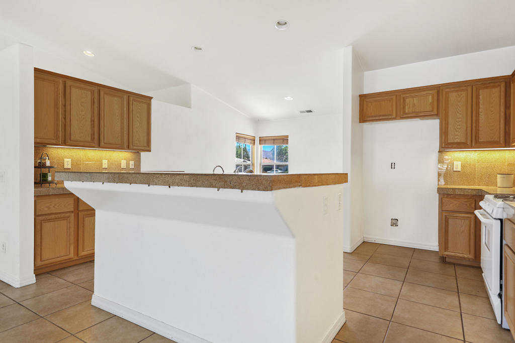 47820 Calle Zafiro Property Photo 10