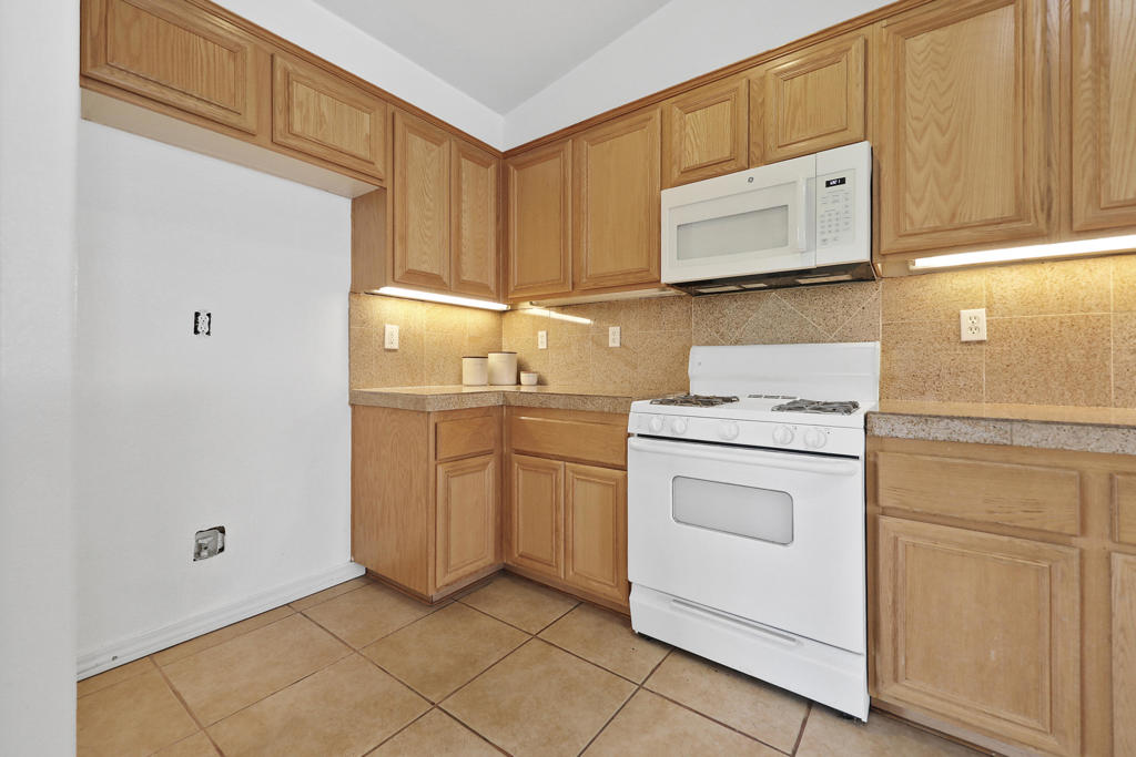 47820 Calle Zafiro Property Photo 13