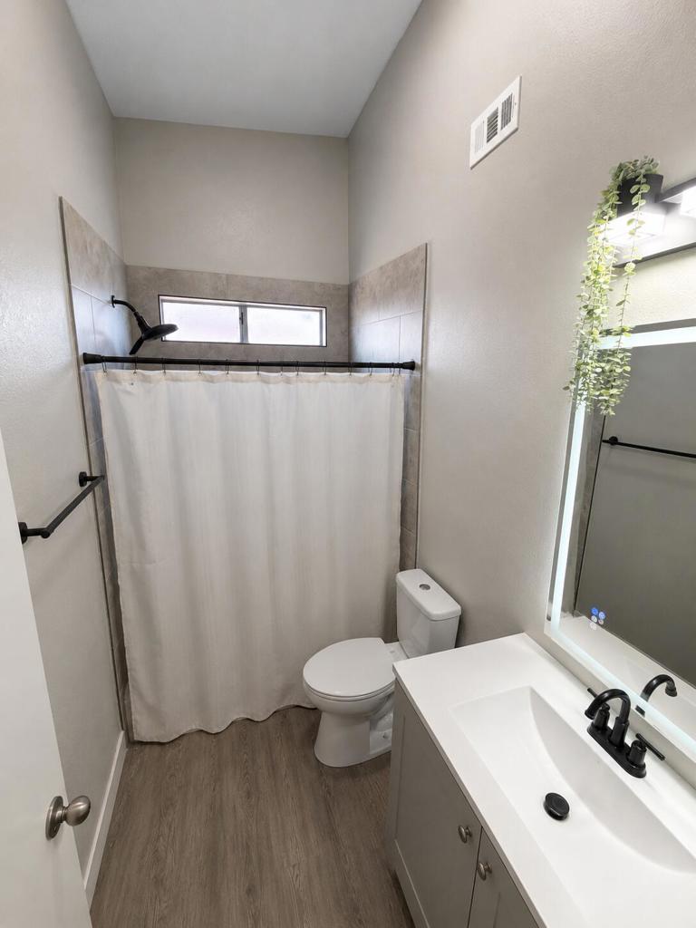 460 River Valley Avenue Property Photo 12