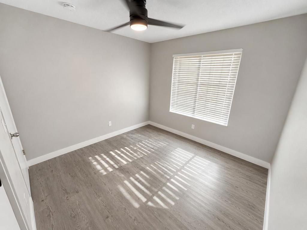 460 River Valley Avenue Property Photo 15