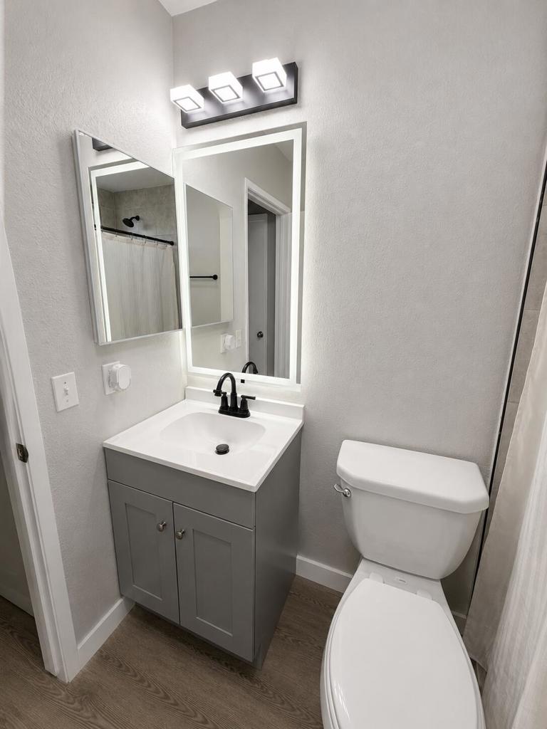 460 River Valley Avenue Property Photo 16