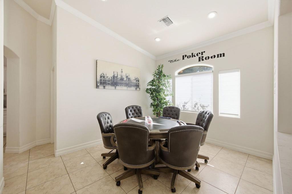 3048 N Bahada Road Property Photo 12