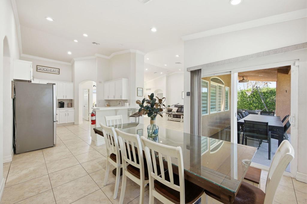 3048 N Bahada Road Property Photo 15