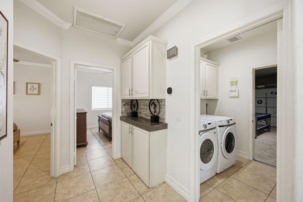3048 N Bahada Road Property Photo 20
