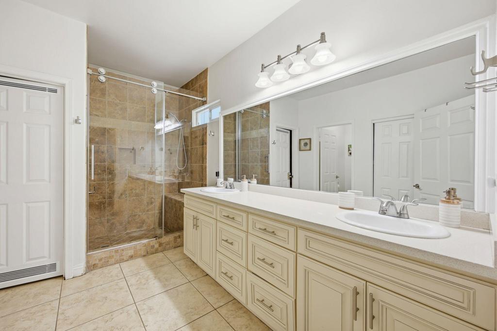 3048 N Bahada Road Property Photo 25