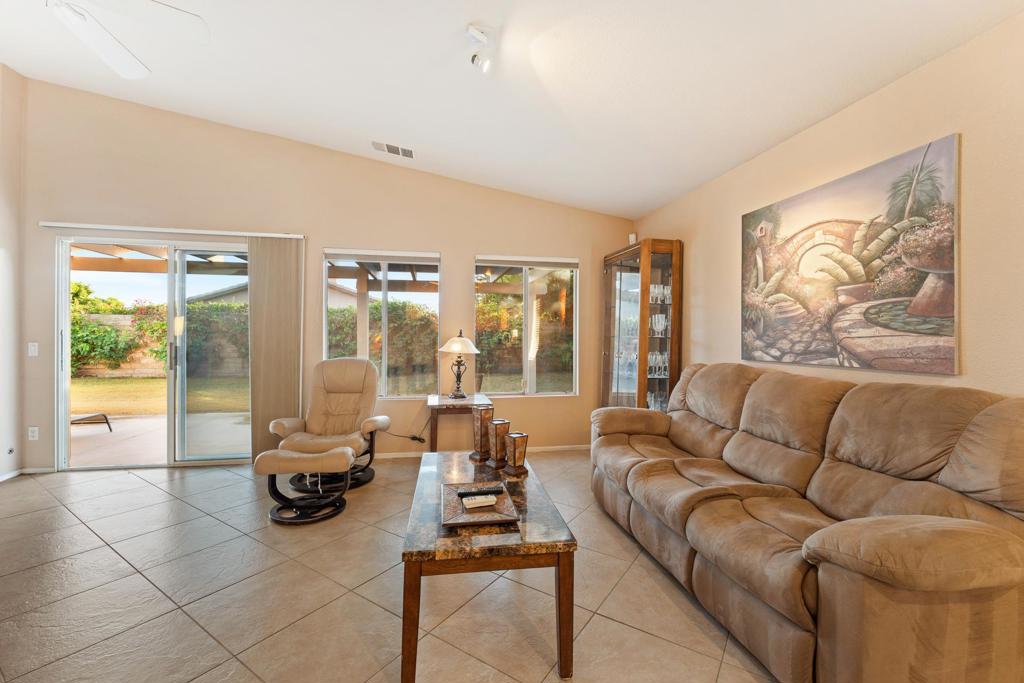 82537 Delano Drive Property Photo 8