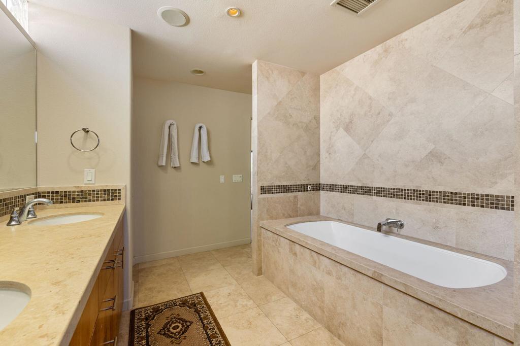 73640 Jasmine Place Property Photo 25