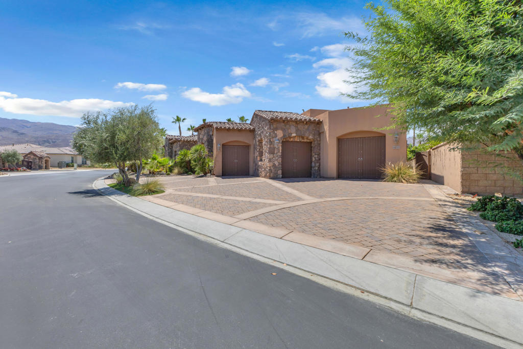57895 E Stone Creek Trail Property Photo 6