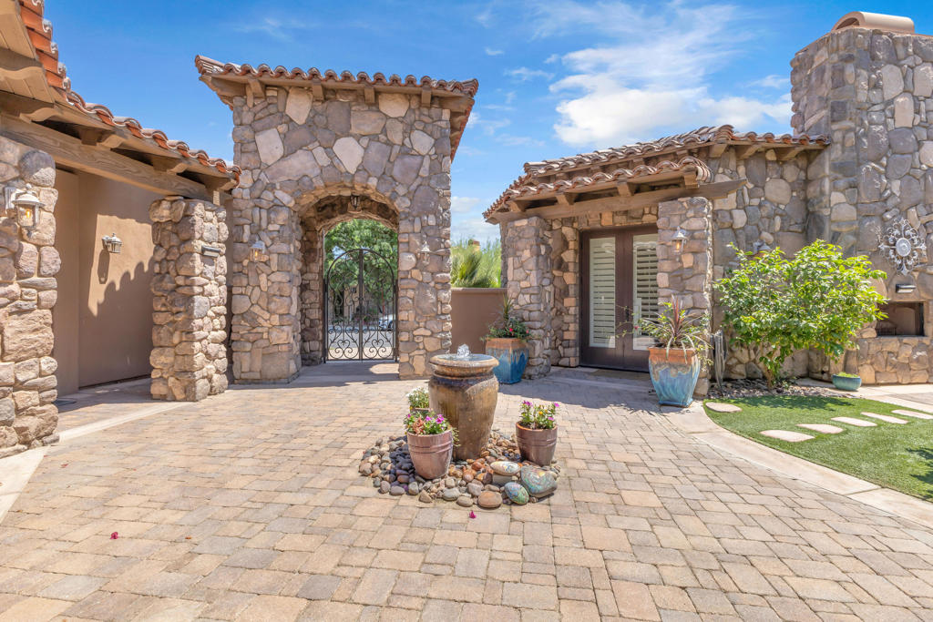 57895 E Stone Creek Trail Property Photo 11
