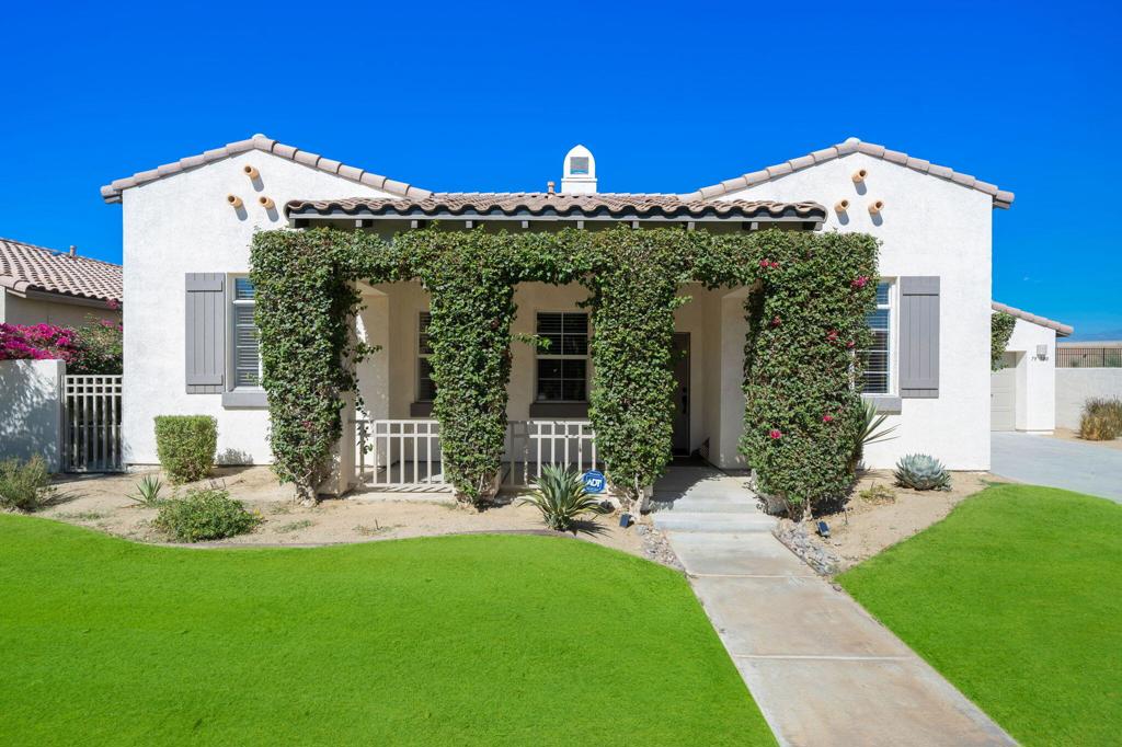 79700 Desert Willow Street Property Photo 12