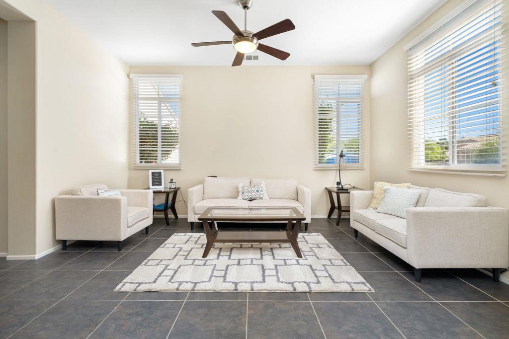 79700 Desert Willow Street Property Photo 17