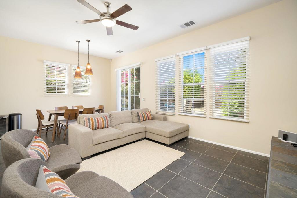 79700 Desert Willow Street Property Photo 21
