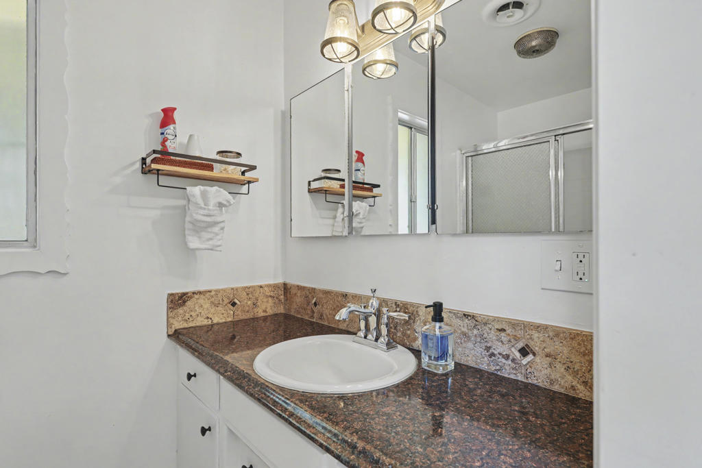 7603 Fox Trail Property Photo 13