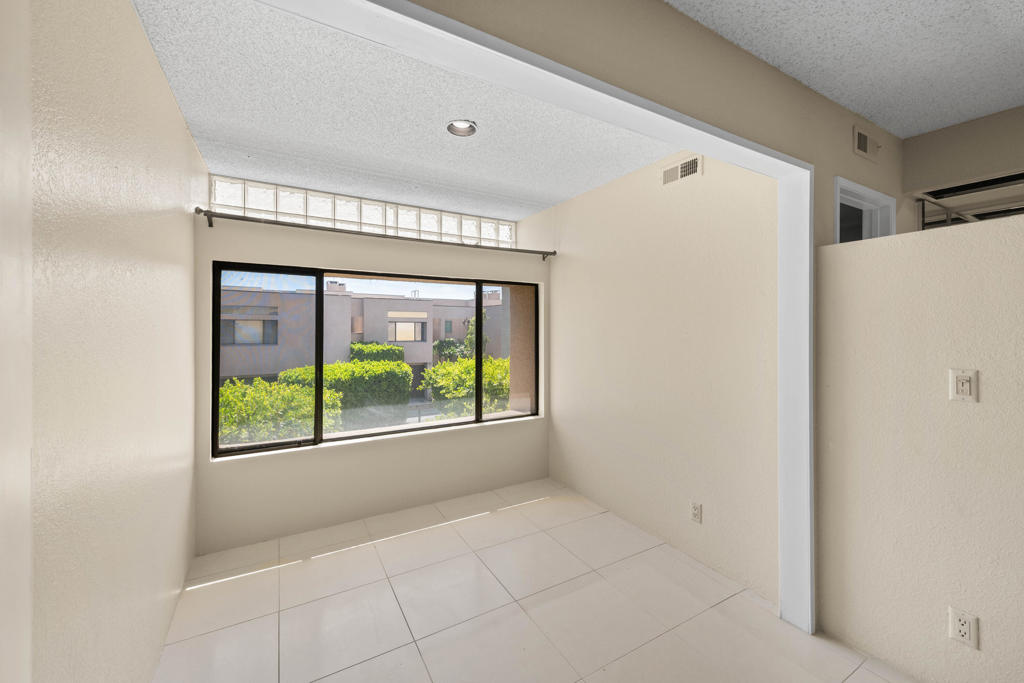 969 Village Square N Property Photo 33