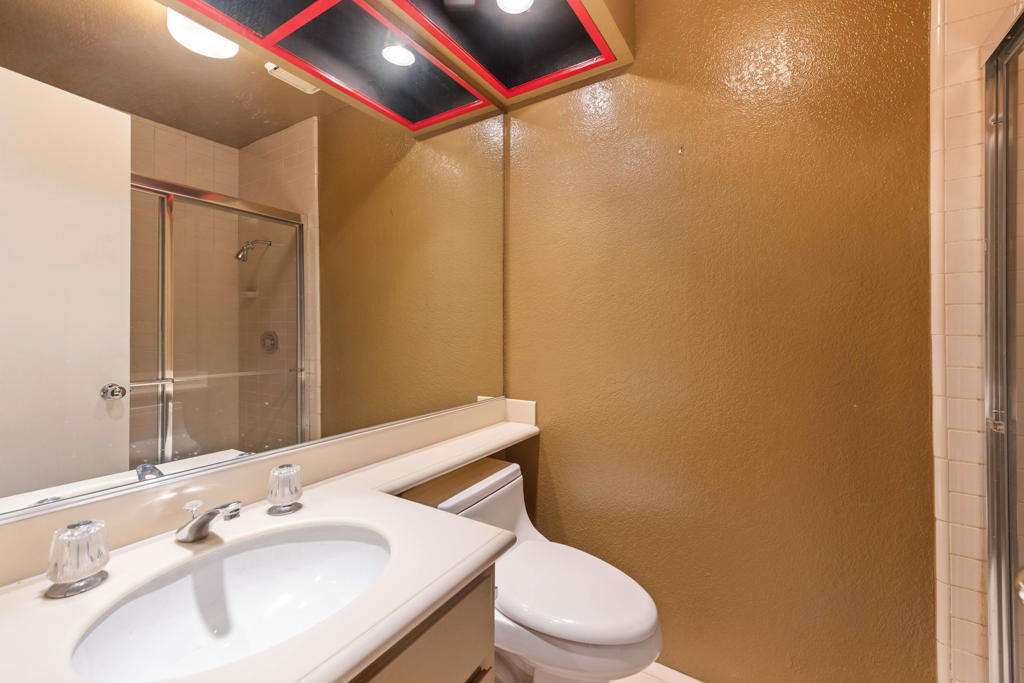969 Village Square N Property Photo 41