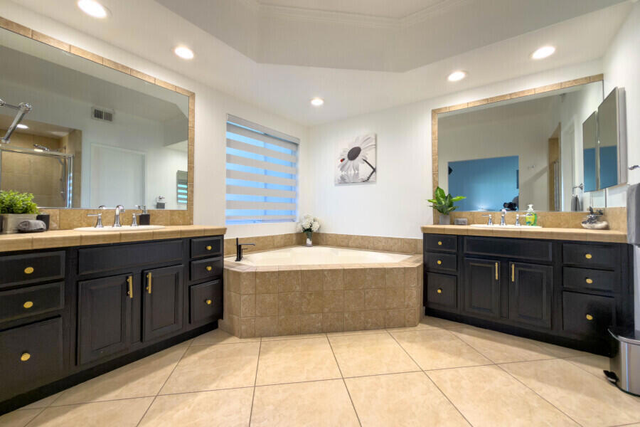 191 Desert Falls Drive E Property Photo 12