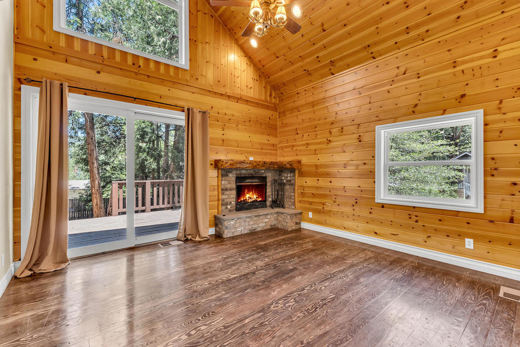 53590 Marian View Drive Property Photo 6