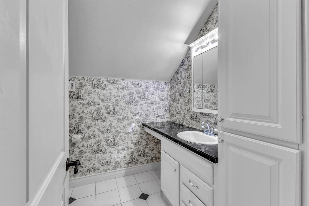53590 Marian View Drive Property Photo 37