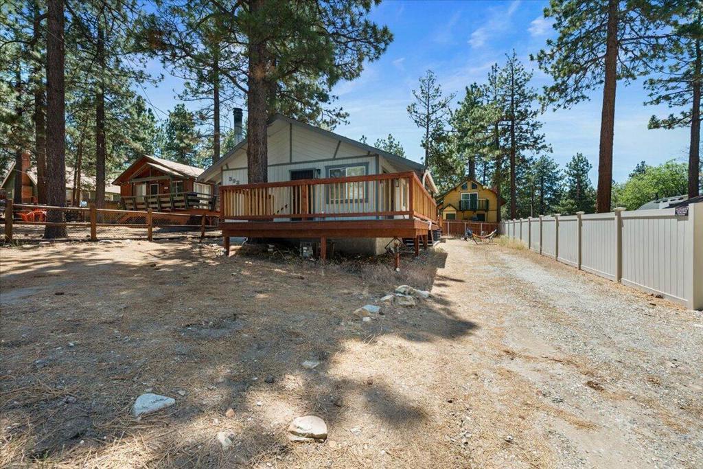 396 Riverside Avenue Property Photo 2