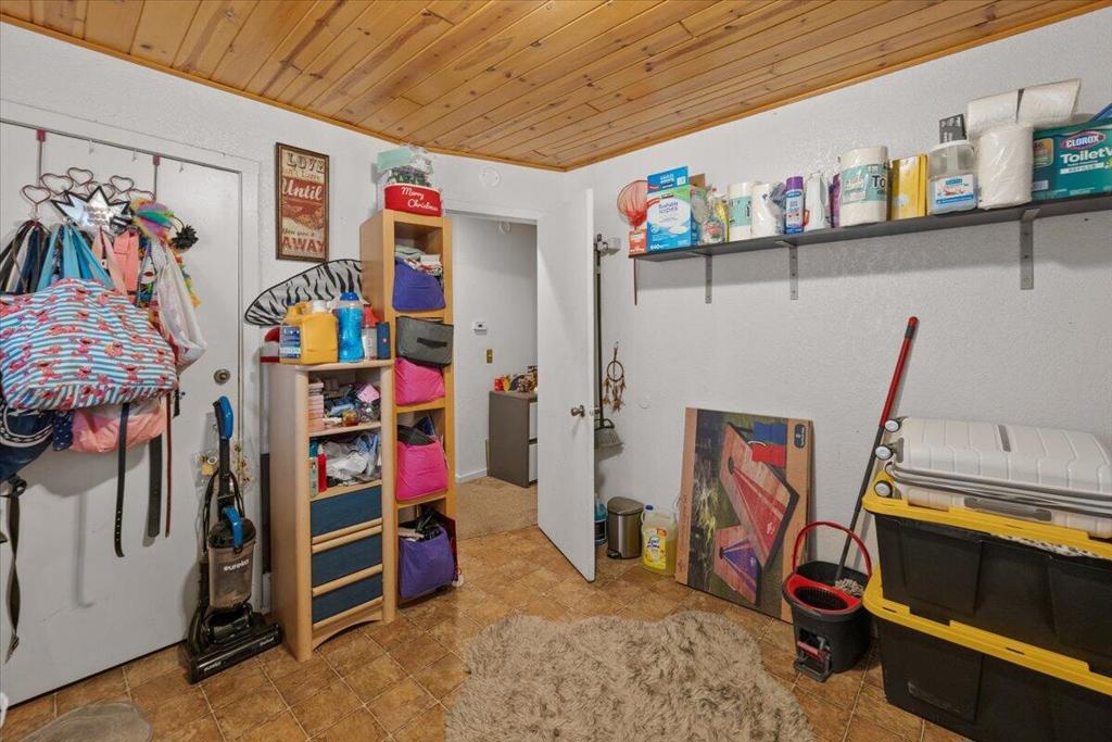 396 Riverside Avenue Property Photo 16