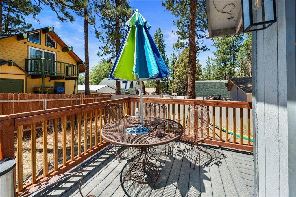 396 Riverside Avenue Property Photo 20