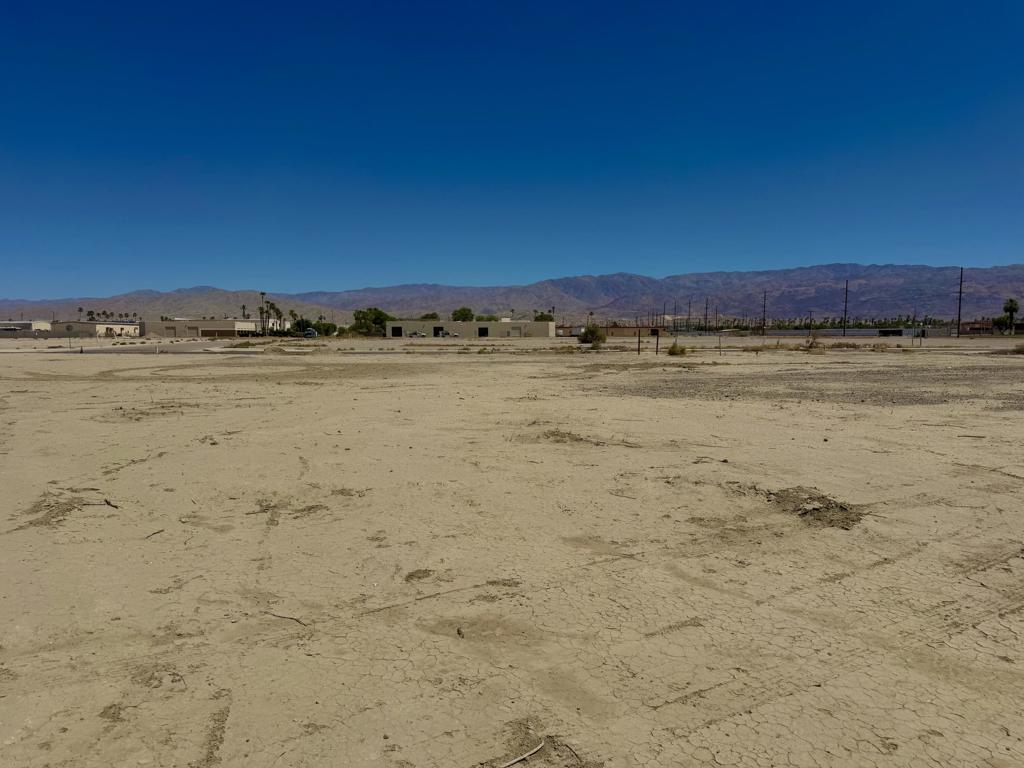 83851 Enterprise Way Property Photo 2