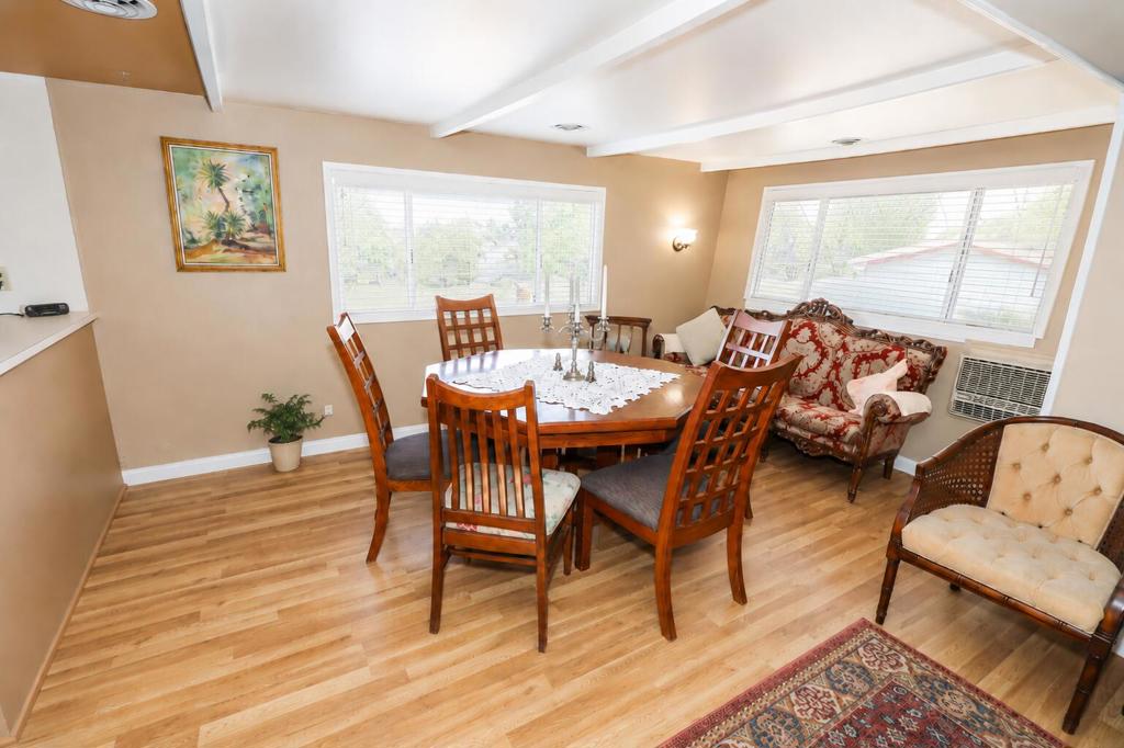 69360 Poolside Drive Property Photo 3