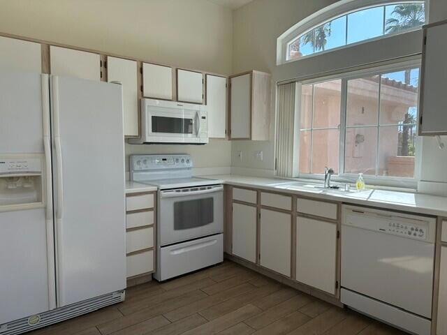 37624 Breeze Way Property Photo 4