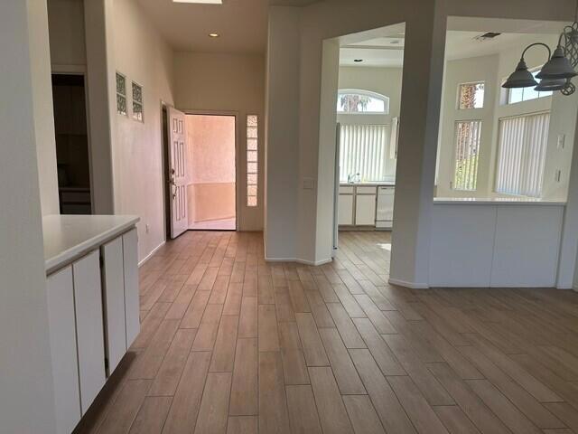 37624 Breeze Way Property Photo 6