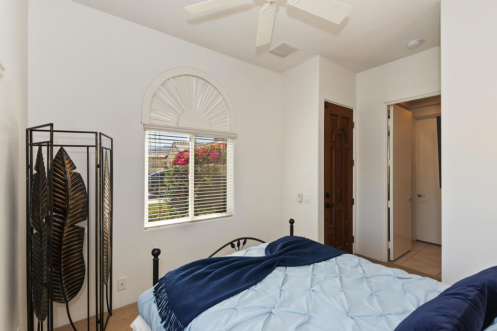 48245 Vista Calico Property Photo 43